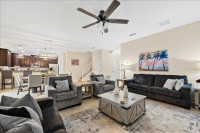 6 Beautiful Bedrooms 6 Baths Pool & Spa home